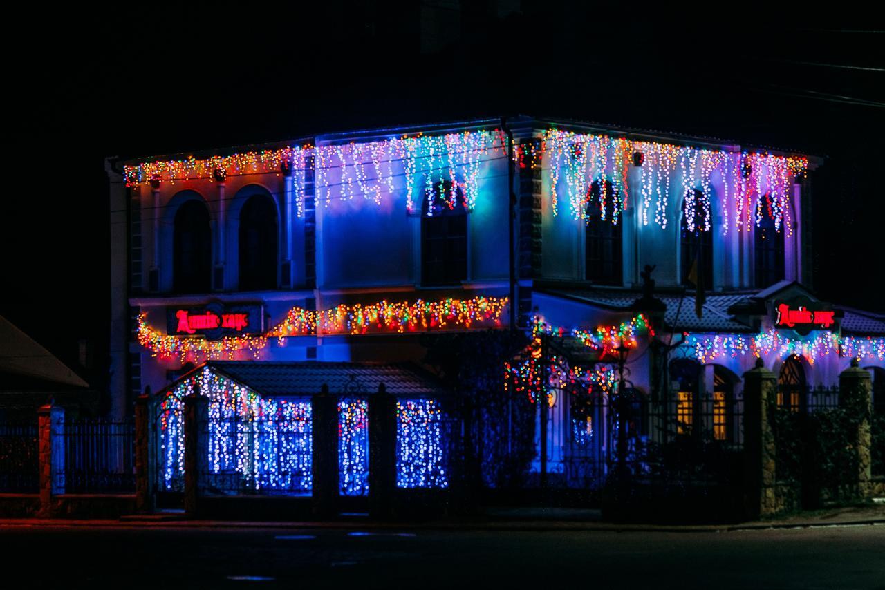 Antique House Hotel Дубно Екстериор снимка