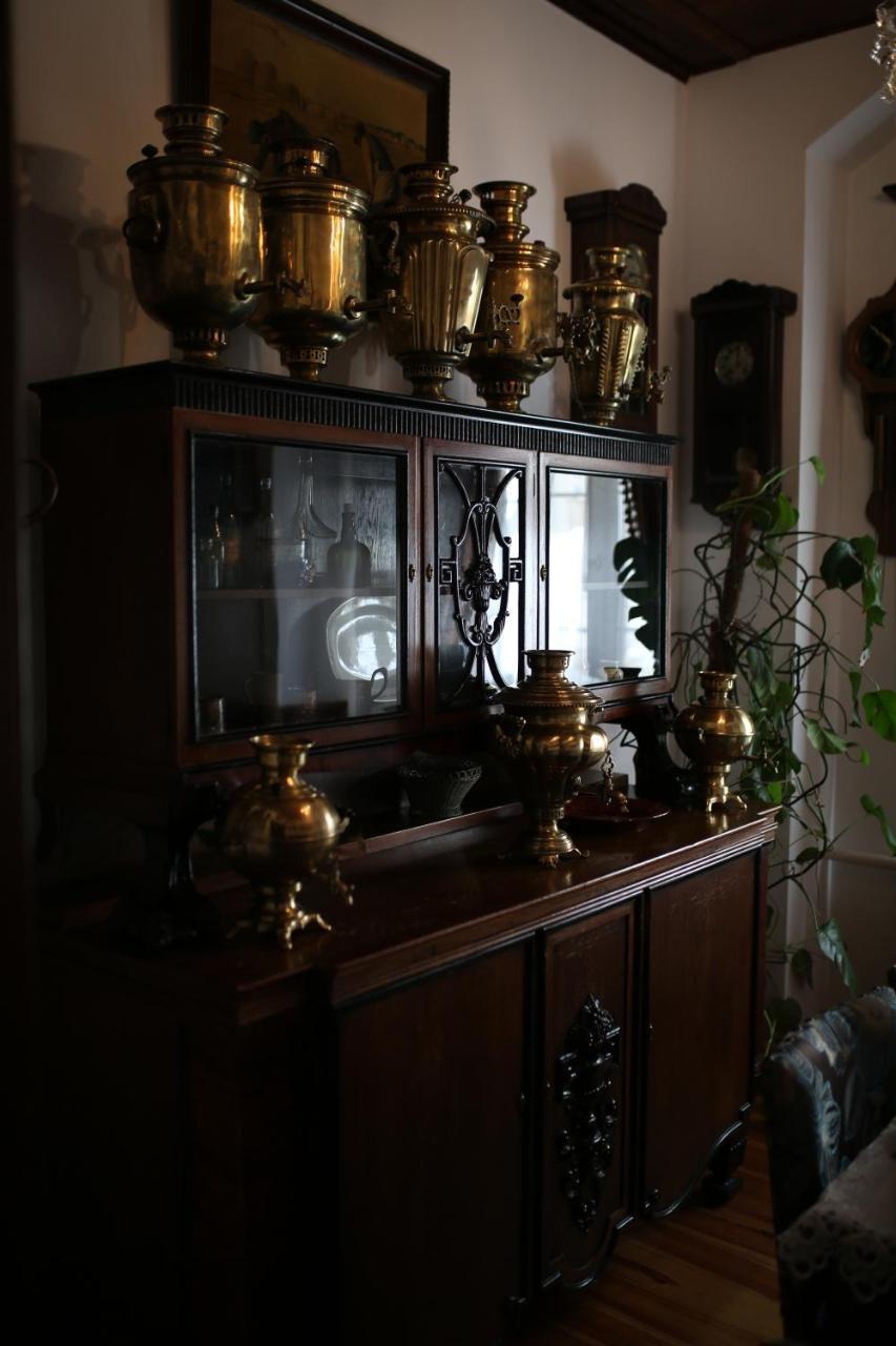 Antique House Hotel Дубно Екстериор снимка